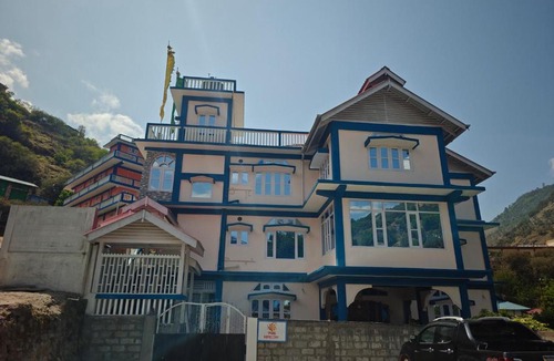 Dirang House | Yang homestay dirang dzong