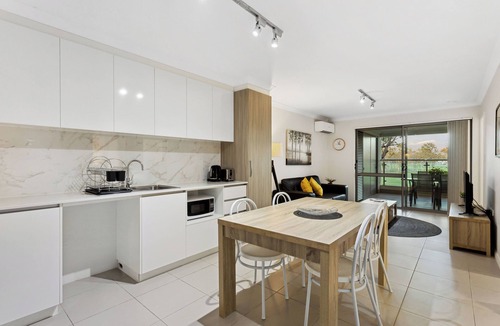 Rockingham Apartment | Yaran Suites