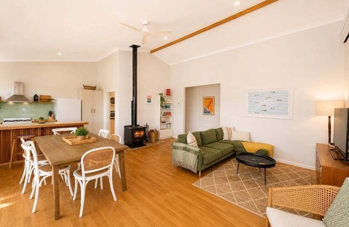 Peppermint Grove Beach House | Yarrimbah – Relaxed Coastal Getaway