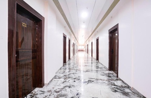 Amarnath Hotel | Yash Residency Lodging And Boarding