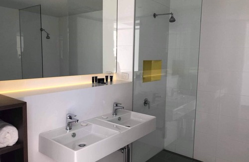 Young Hotel | Young Federation Motor Inn