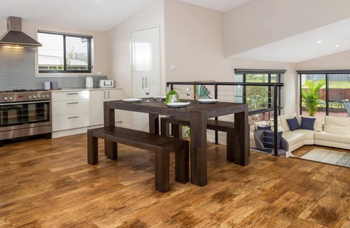 Long Beach House | Your Home Away From Home