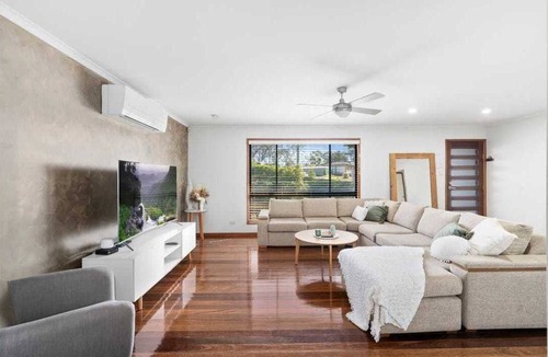 Eagleby Resort | Your own private retreat