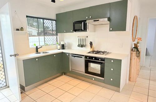 Miles End Apartment | 'Your Place on Davidson' Uno