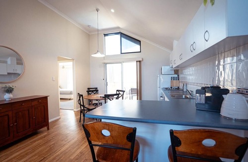 Collingwood Park Villa | Your summer Beach Escape is calling