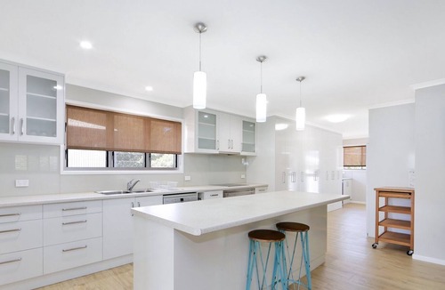 Woodgate House | Your Ultimate Beach Front Holiday