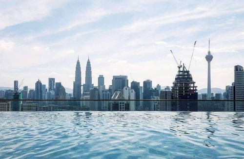Chow Kit Apartment | Z3 Infinity Pool Big Studio@Near KLCC
