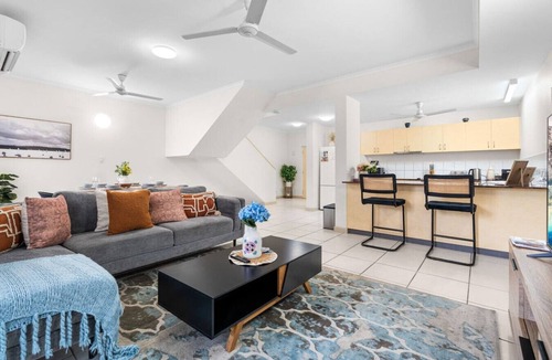 Stuart Park Apartment | Zen Dockside Point: Marina view - Patio - Parking