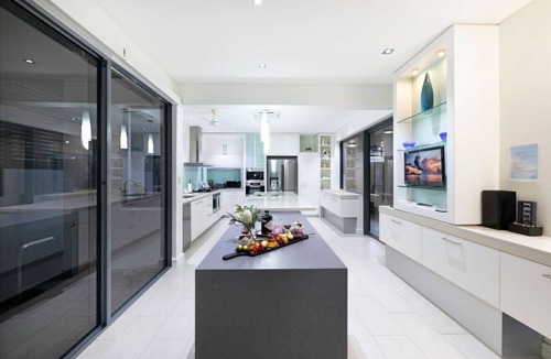 Bayview House | ZenLux Infinity 4BR-Private Pool