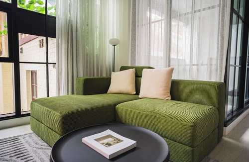 Collingwood Condo | Zephyr Condo Oasis with Heated Pool-Gym-Office