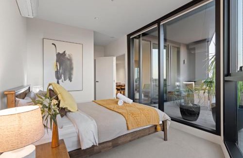 South Melbourne Apartment | Zi apartments - with Balcony, Bayview, Sauna and Pool