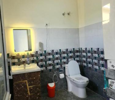 Thukje Hotel | Zim Retreat Tsokar