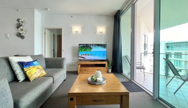'117' Impressions by the Sea— 2BR | 2BA | Ocean Views | Parking