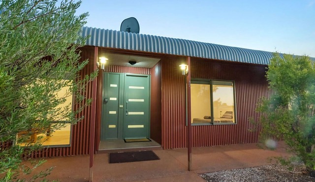 17 Skipjack Circle - complete with private swim spa