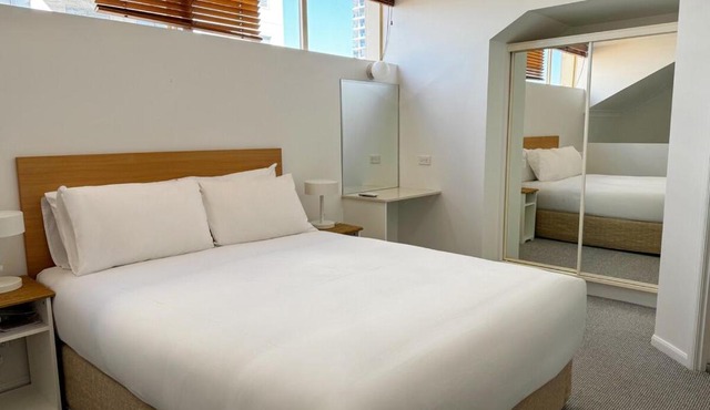 1BR Loft Kangaroo Point Sleeps 4 Adults