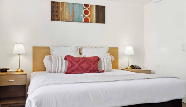 1BRD 1BTH 1PRK - Northbridge Apartment
