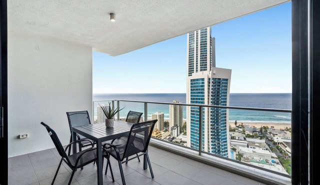 2 Bedroom SPA Unit with Ocean Views - Q Stay