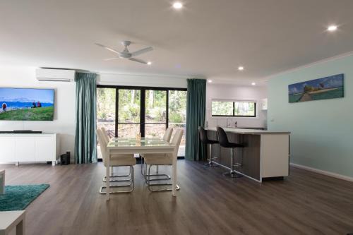 2 Bedroom Studio - Korindi BnB - Batemans Bay Area