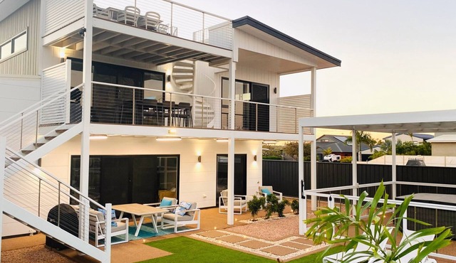 21 Osprey Way - With Spa