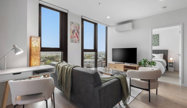 2B2B | 5m from Austin Hospital | fast WiFi | parking | 9th floor balcony