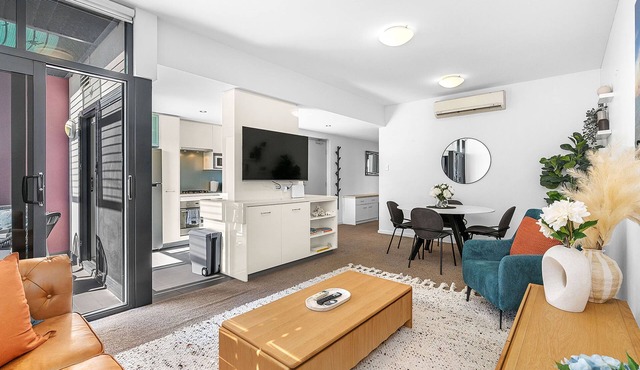 2bdr on Beaufort Street Parking - Mount Lawley