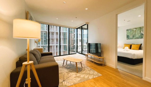 2BR 1 Bath, Dockland, Marvel Stadium, Spacious