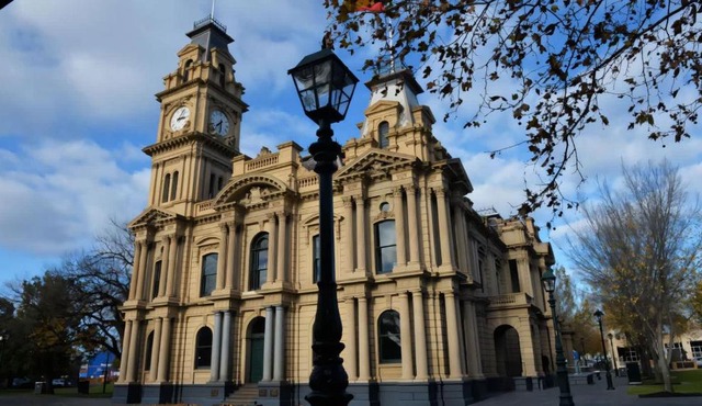 2BR Miners' Cottage Bendigo in Bendigo