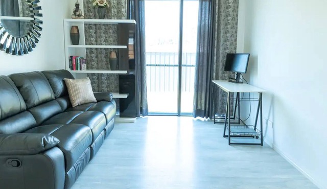 2BR Suite with Lounge, Bath & Workstation