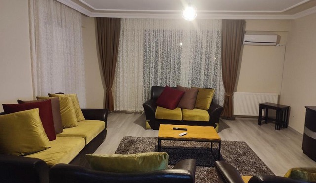 3+1 daire in Kaşüstü
