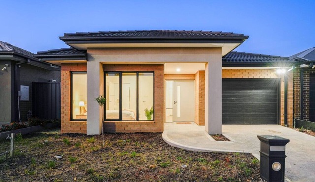 3 Bedroom 3 Bath | Accessible Bathrooms