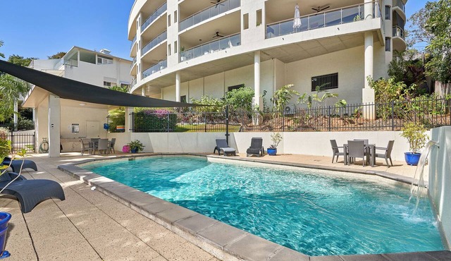 3 Bedroom Apartment in Trinity Beach