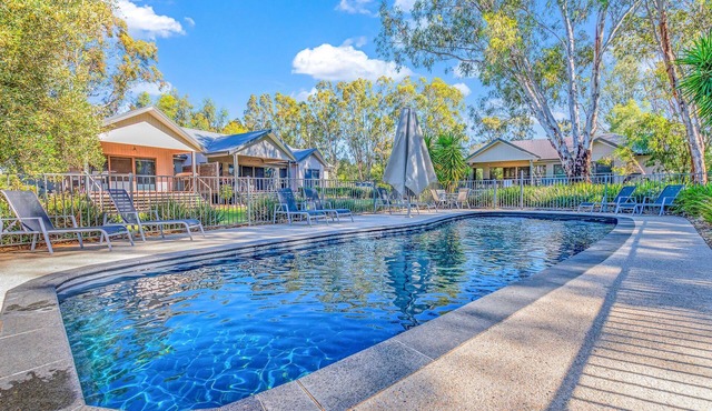 #3 Riverspa - Riverfront apartment overlooking the Murray