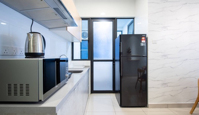 3 Rooms Elegant Minimalist Design Setapak 15min KLCC 8pax in Setapak