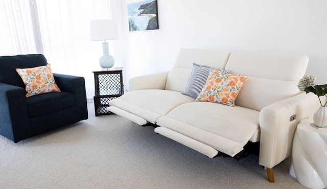 4/45 Beech Street - Your newly refreshed beach retreat
