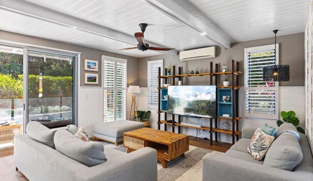 4 Boardrider Crescent