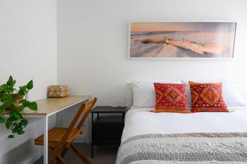 42 Coogee Beach Marina 3BR Haven near Omeo Wreck
