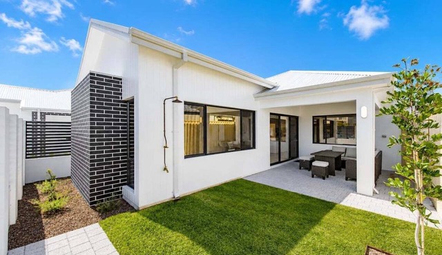 5 O’Clock Somewhere -4 BRM Beachside Retreat