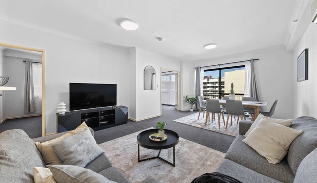50 Bright Breezy East Perth Pool, Gym & Parking