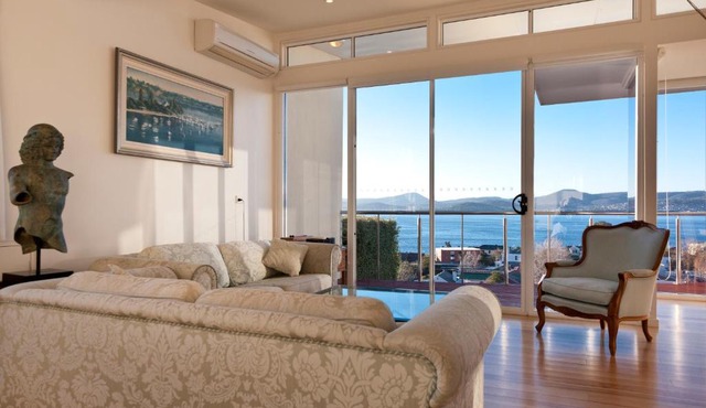 567 Sandy Bay