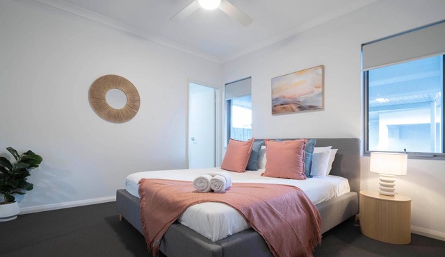 6 Cosy Convenient Cloverdale 2x2 Parking Sleeps 4