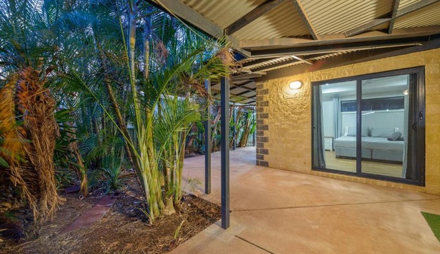 79 Nimitz Street - Pool and Pet Friendly