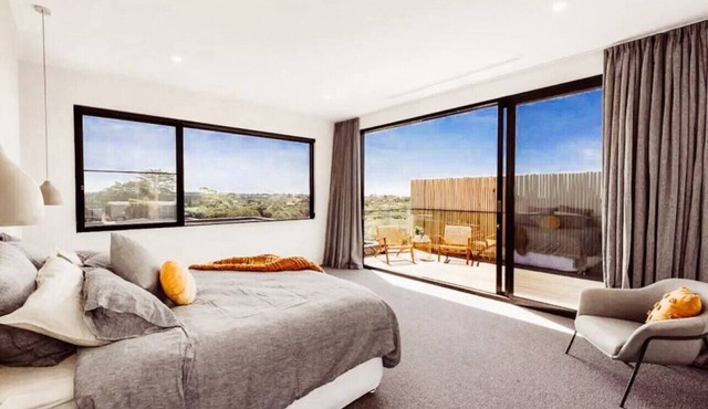 7FAb · VILLA BOND | Luxe, Design & Location + Cinema in Blairgowrie