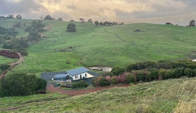 A peaceful Ferguson valley getaway close to MTB trails, wineries, and breweries