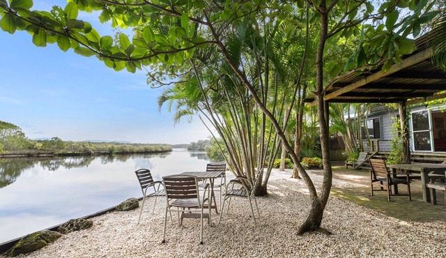 A Perfect Stay - Aluna