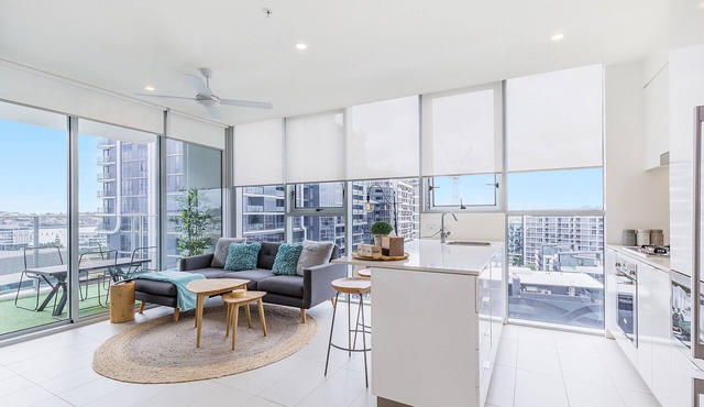 A Rewarding Escape! ~ 2Bed/2Bath/1Car/Balcony/View