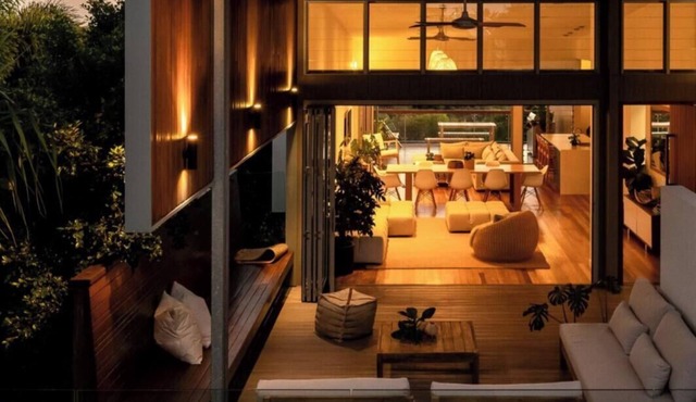 A Shore Thing - Architectural Beach House in Noosa - short walk to beach