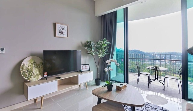 A Stylish & Comfy 2BR Mt Kiara & KL Free Parking in Kuala Lumpur