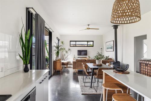 Abode - Luxury in Margaret River Heart
