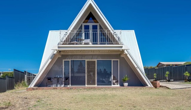 Acute A-Frame - A Family Haven by the Sea