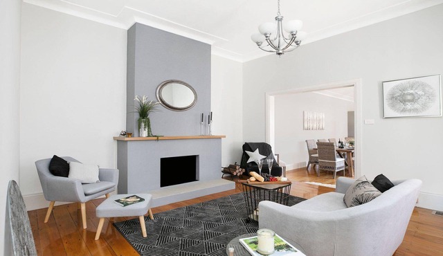 Advilla - stylish, charming and central location